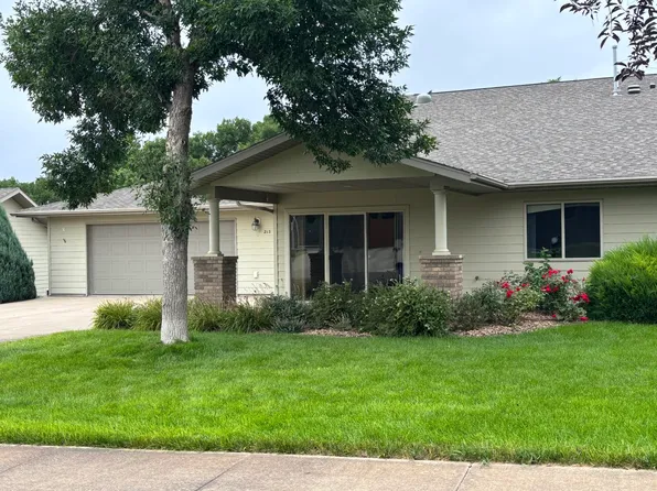 213 N Johnson Ave, Pierre, SD 57501