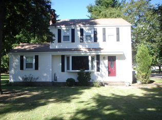 1038 Old Turnpike Rd, Plantsville, CT 06479