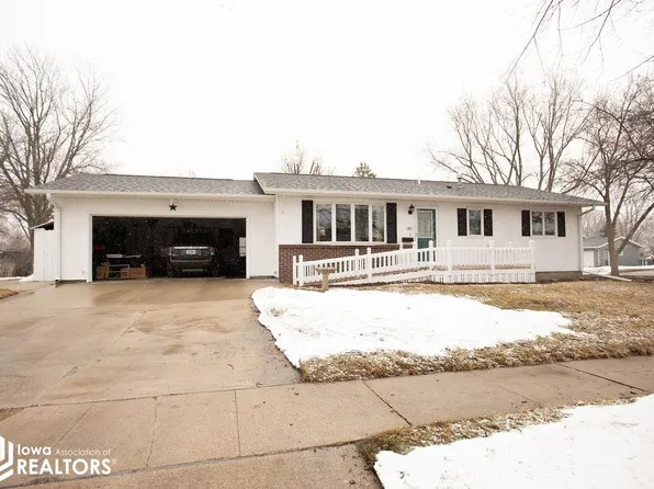 1306 N Johnson St, Algona, IA 50511