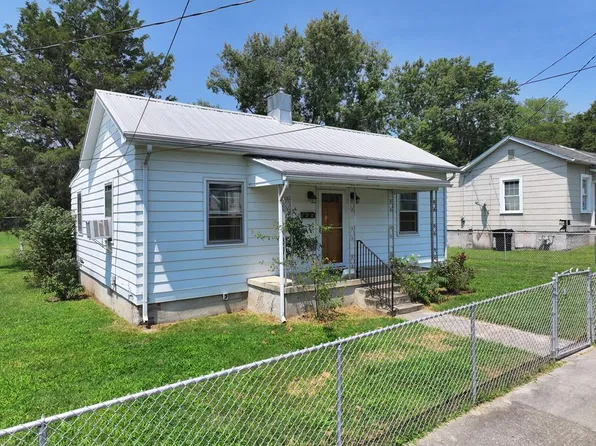 64 Ashlawn Dr, Danville, VA 24541