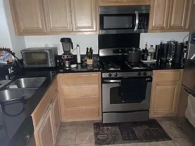 780 Luna Park Dr — Photo 5