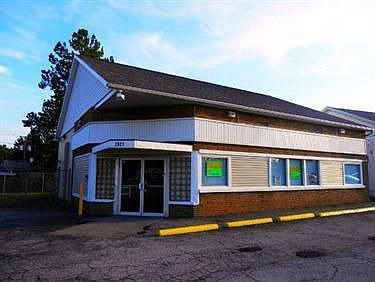 1st image of 2621 Grand Blvd