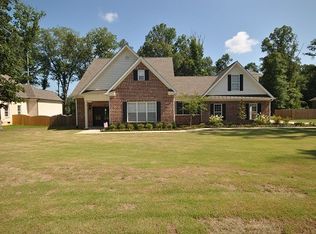 403 Mimosa Ln, Hartselle, AL 35640