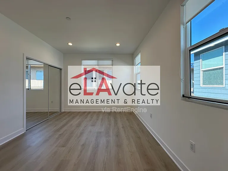 14248 Roscoe Blvd #14250-1/2 — Photo 14