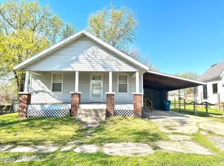 137 W Cooper St, California, MO 65081