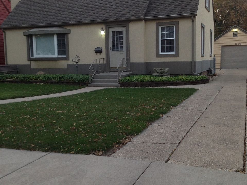 1st image of 619 E North St
