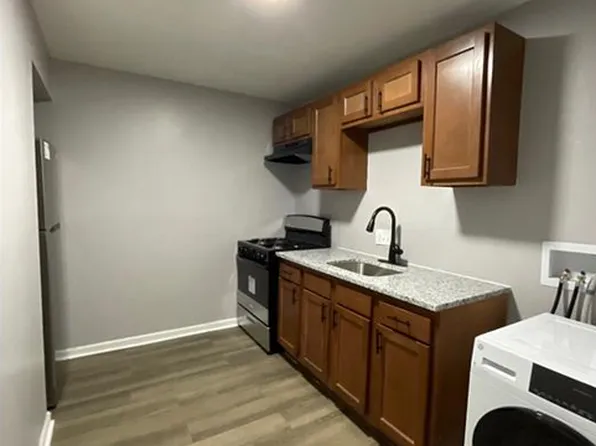 2699 W Garrison Ave #301, Baltimore, MD 21215