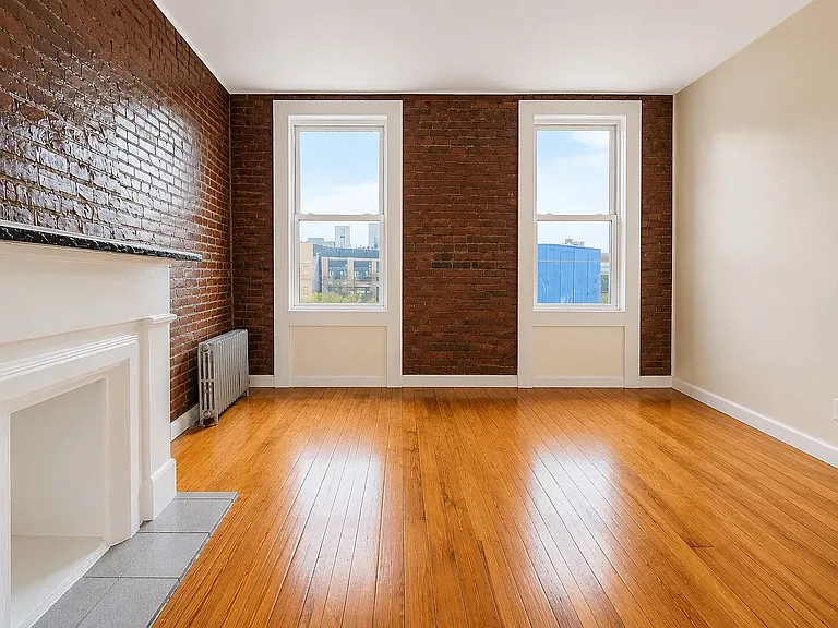 791 Flushing Ave #4R — Photo 1