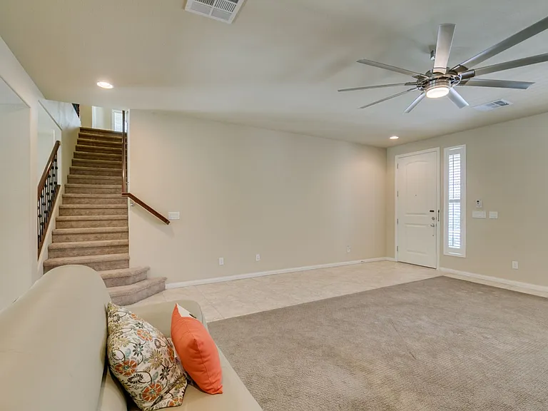 9766 Cadence Creek Ct — Photo 10