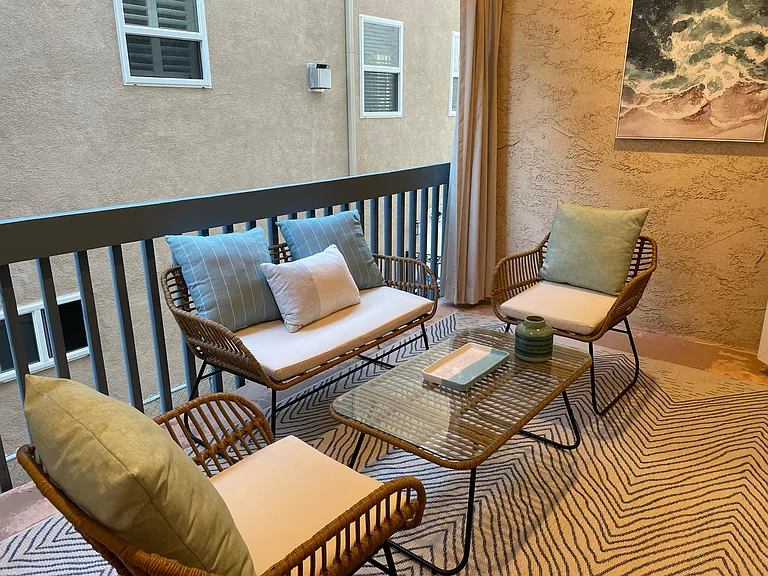 private patio - no ocean view