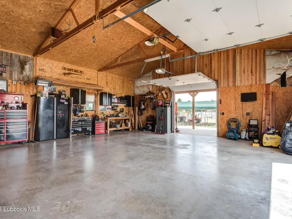 8228 N Akron Ave, Lubbock, TX 79415