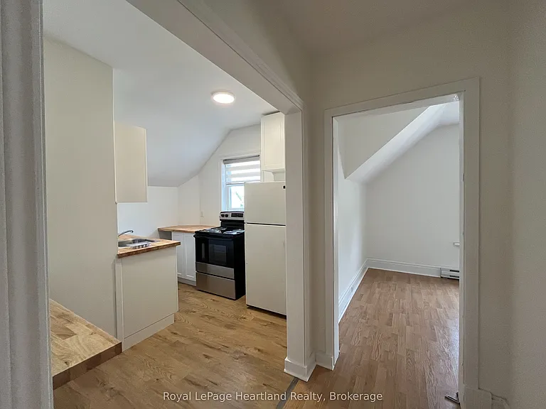 130A South St S — Photo 2