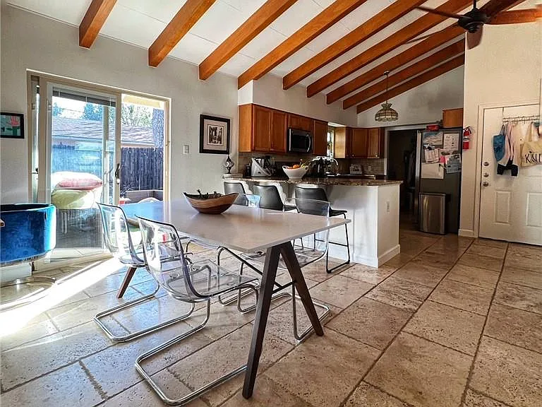 1807 Barbara St — Photo 10