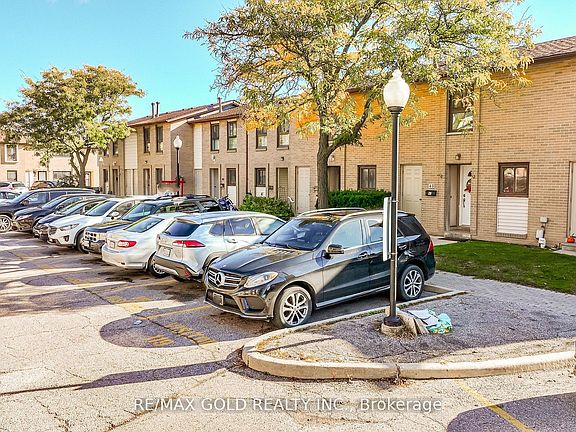 4th image of 46 Dearbourne Blvd #41