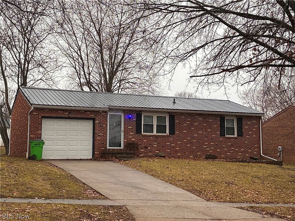 1st image of 25 Hawk Rdg