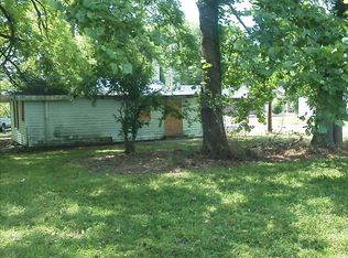 414 S Dennis St, Enfield, NC 27823
