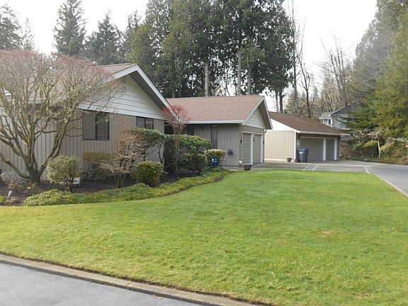 3rd image of 1016 N Blakeley St