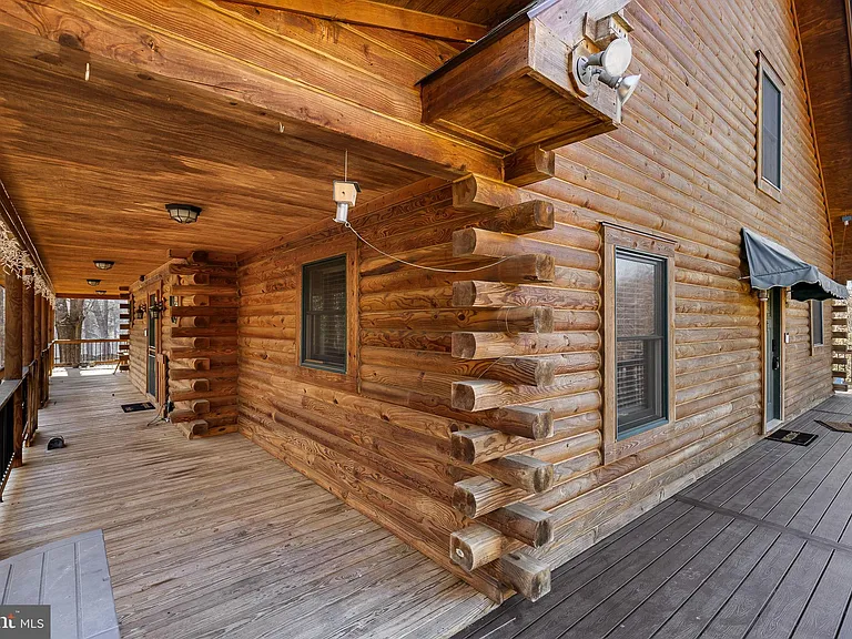 8 Hope Valley Ln — Photo 4
