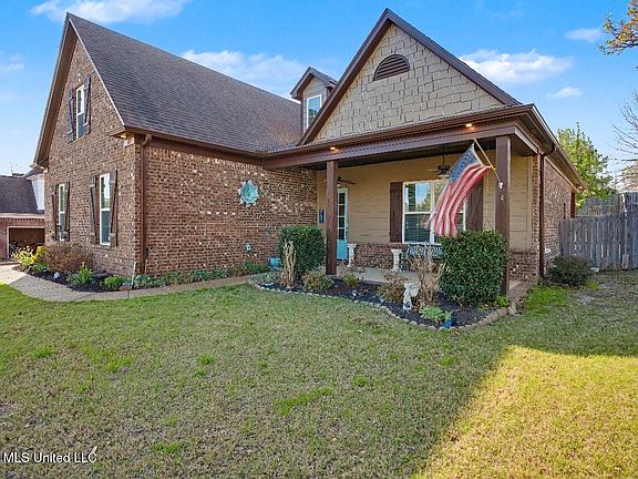 5th image of 604 Rowan Oak Pl