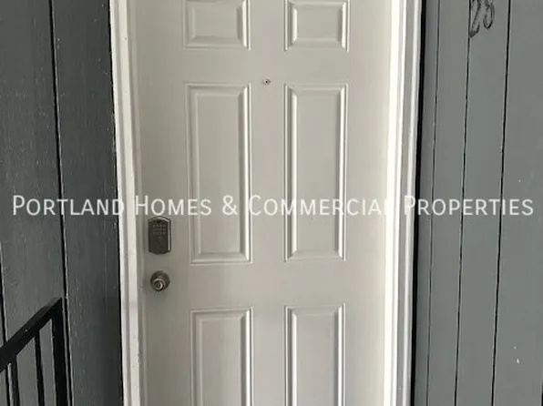 15812 SE Division St #28, Portland, OR 97236