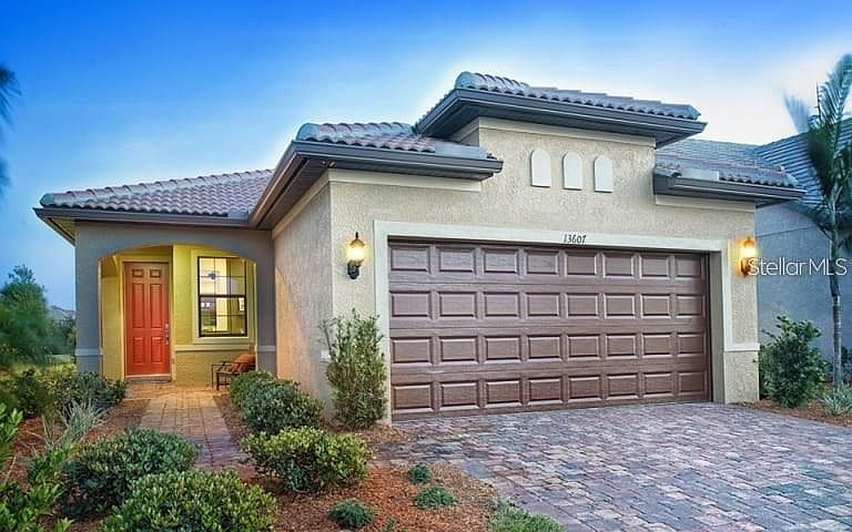 1st image of 13842 Botteri St