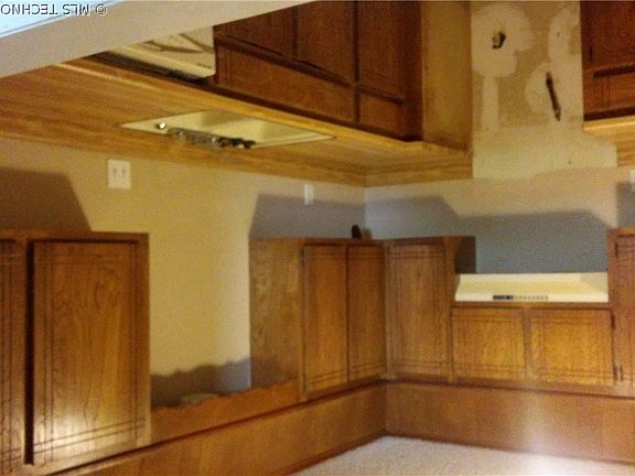 5th image of 14279 S Hickory Pl