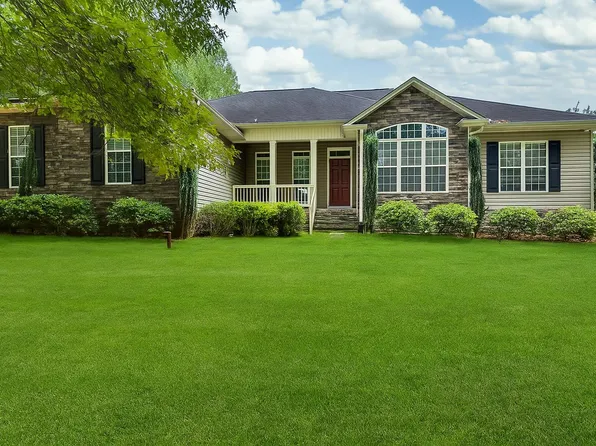 155 Pinewood Ln, Woodruff, SC 29388