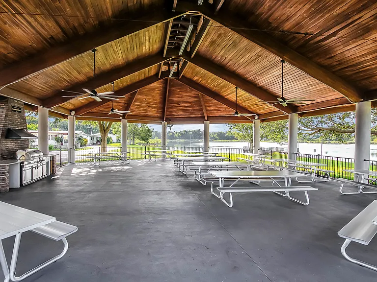 Lakeshore Landings — Photo 8