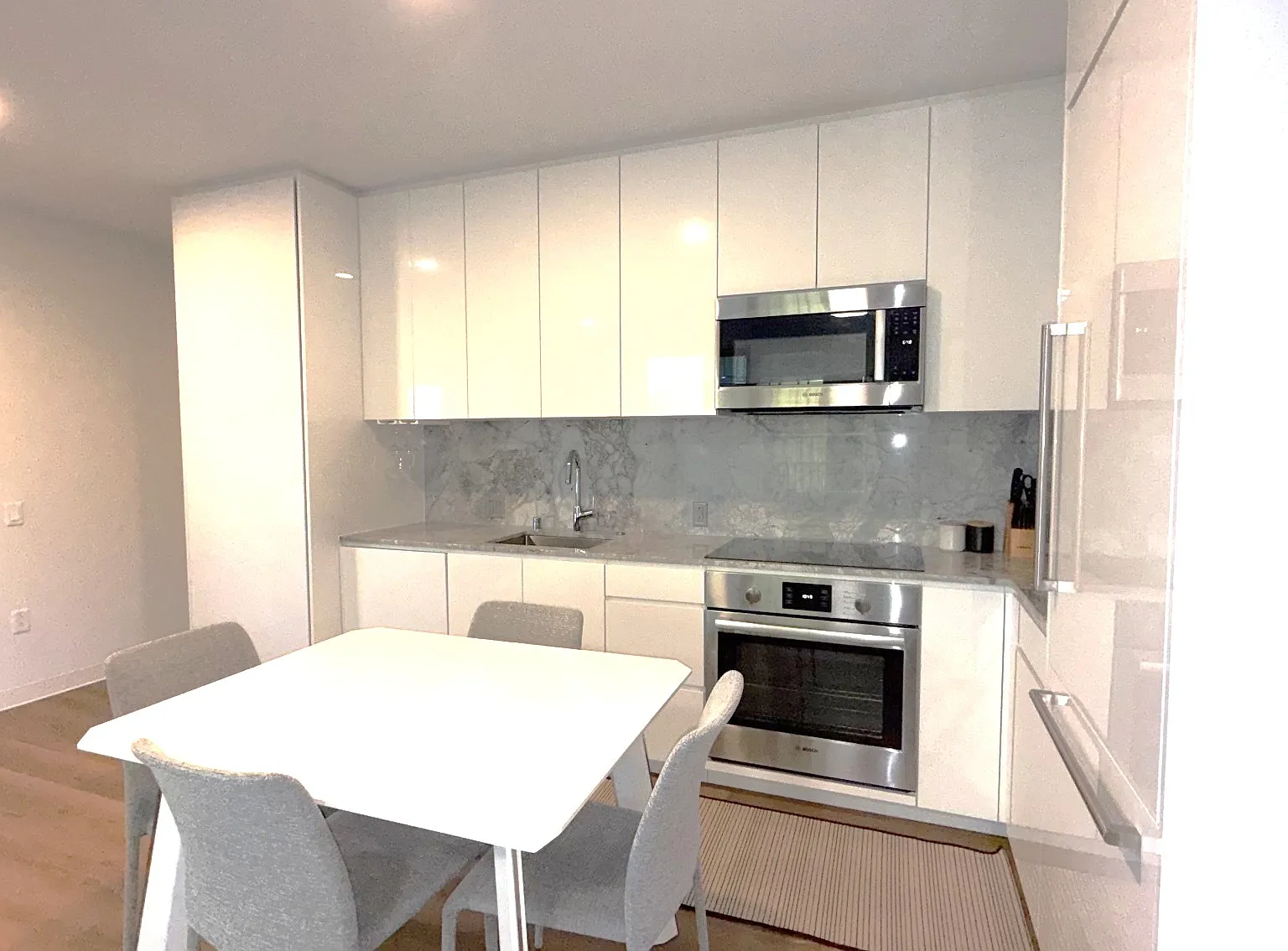 1 bed, 590 sqft, $3,600 — Photo 4