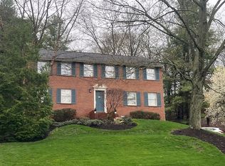 461 Manordale Rd, Pittsburgh, PA 15241