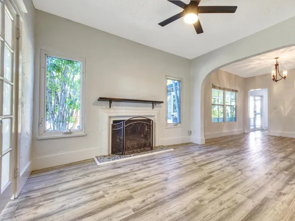 621 Winters Street, West Palm Beach, FL 33405