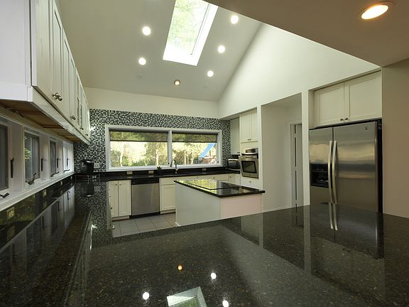 5th image of 11923 Safa Ct