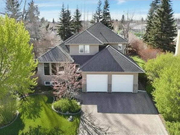 49 E Coventry Ln, Lacombe, AB T4L 1T3