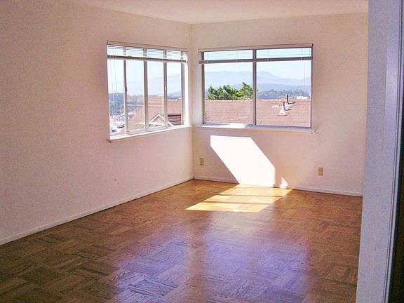 5th image of 1175 Clayton St APT 5