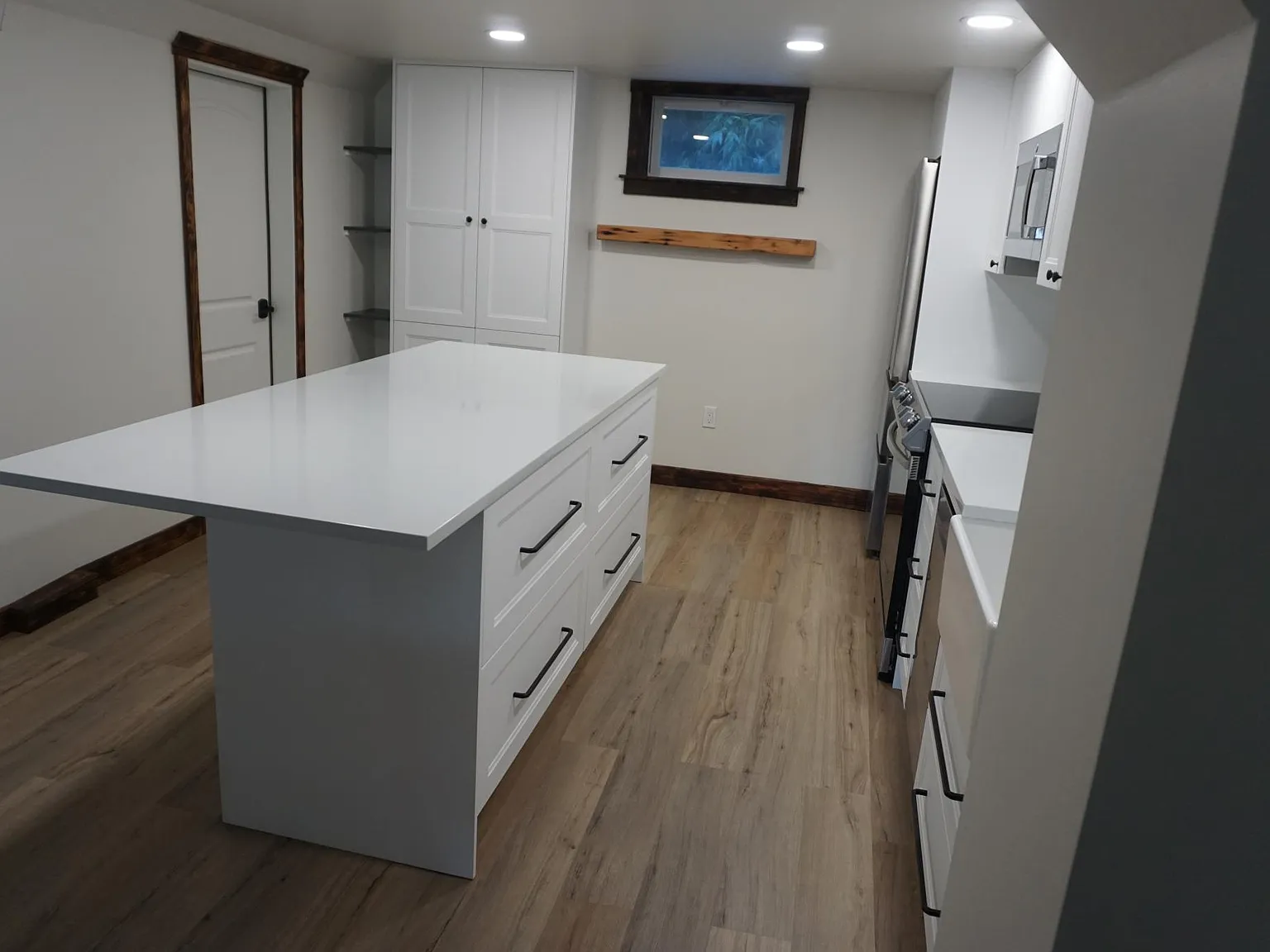 1 bed, 750 sqft, $1,700 — Photo 2