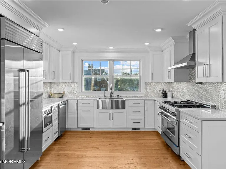 382 Western Ave — Photo 13