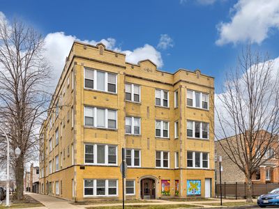 2857 N Christiana Ave #G, Chicago, IL, 60618