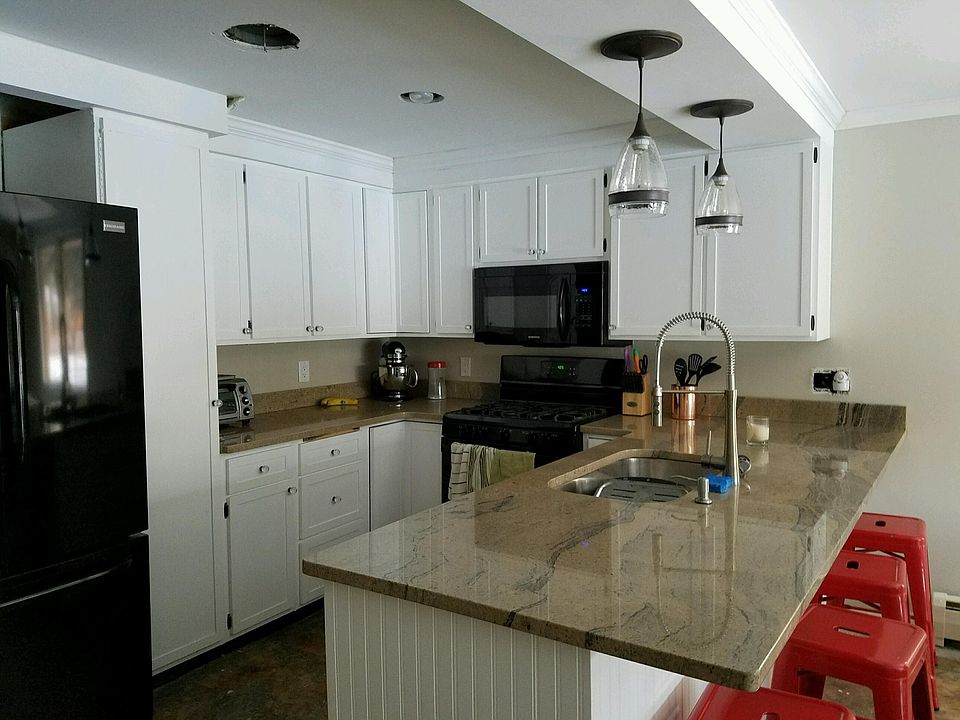 2nd image of 5032 Robinwood Dr