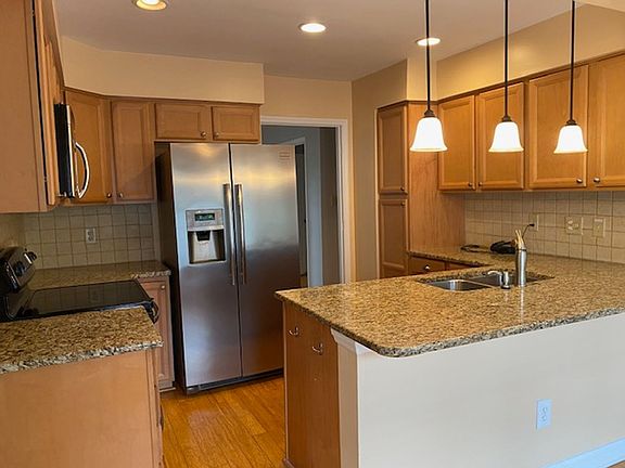 2nd image of 106 Kirkwood Dr