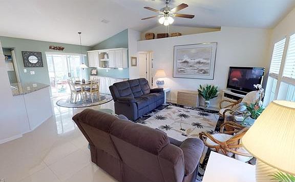 2nd image of 3605 SW 9th Ave