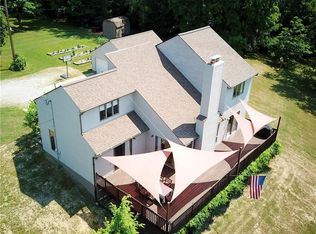 714 Park Rd, Clinton, PA 15026