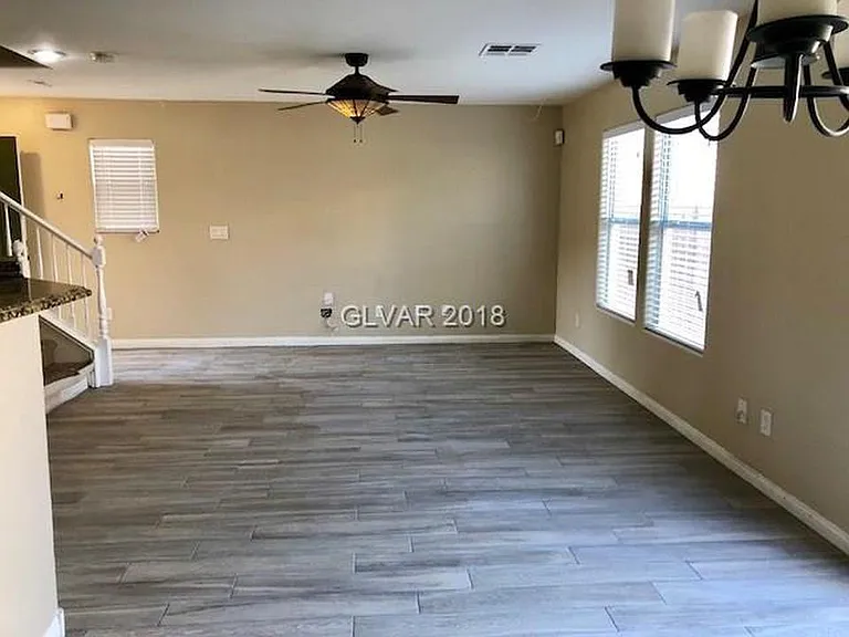 9248 Weeping Water Ave — Photo 3
