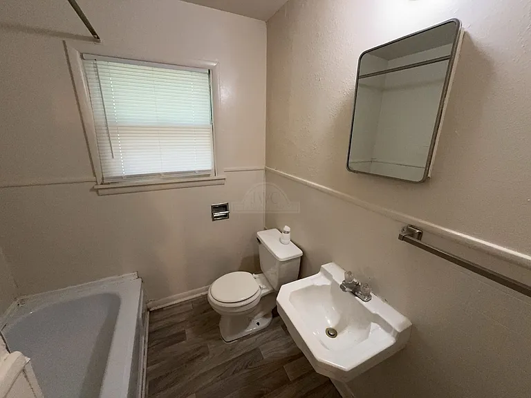 408 Allen St — Photo 13