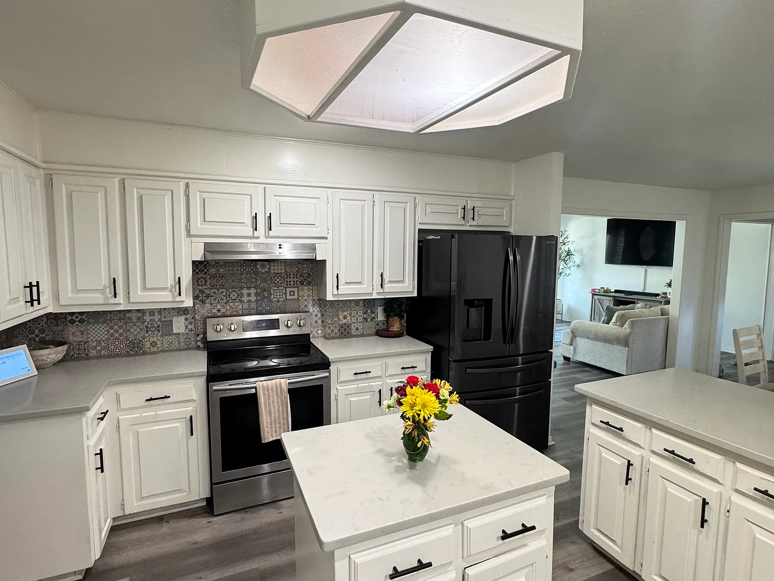 3 bed, 1493 sqft, $2,300 — Photo 3