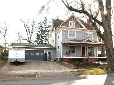 1353 E Clinton St, Frankfort, IN, 46041