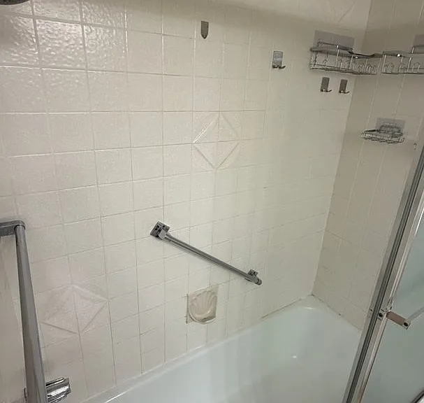 Harvard Way 1100 — Photo 12