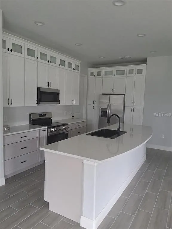 3 bed, 2.5 bath, 1789 sqft, $2,400 — Photo 2