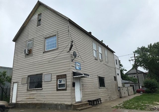 1st image of 4359 W Kinzie St