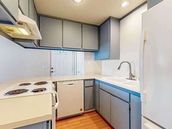 3rd image of 105 Virginia Avenue #6