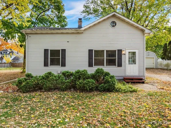 256 Madison St, Batavia, IL 60510